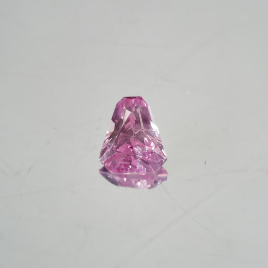 Pastel Pink Sapphire. 1.00 ct