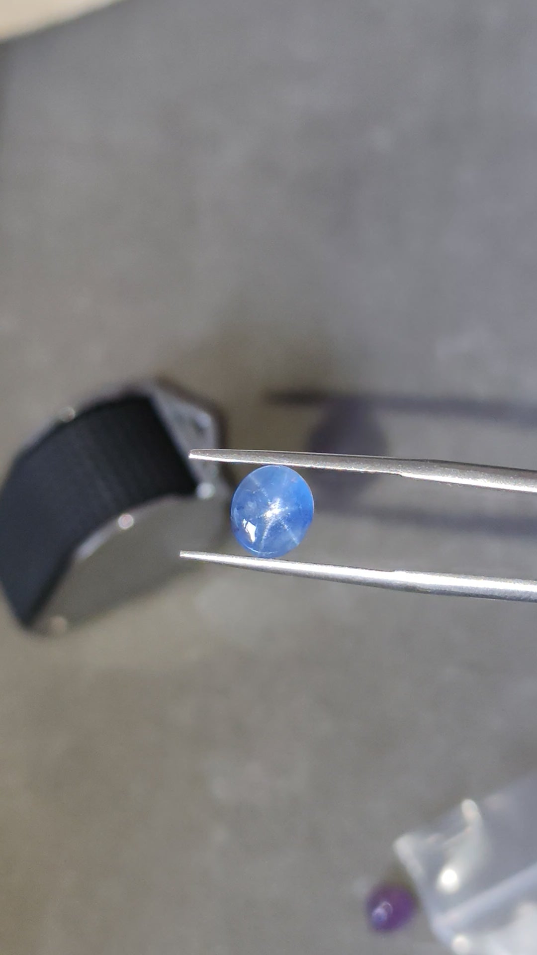 Blue Star Sapphire-2.90ct-cabochon
